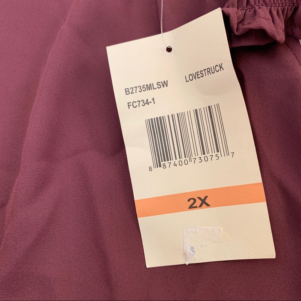 NWT Eyeshadow Lovestruck Cold Shoulder Top - Picture 5 of 6